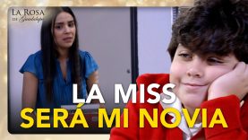 Micky y su antiguo maestra